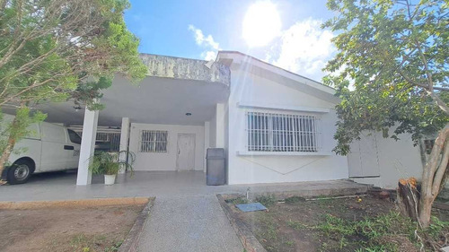 Imagen 2 de 17 de Se Vende Casa Urb. Juanico