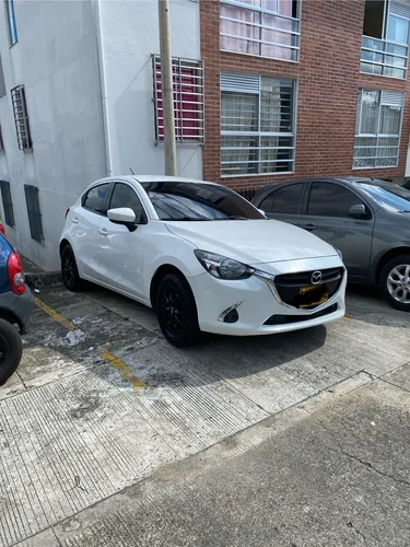 Mazda 2 Turíng Automático