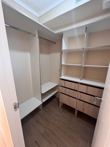 Departamento En Lomas De San Andrés, Disponibilidad Inmediat