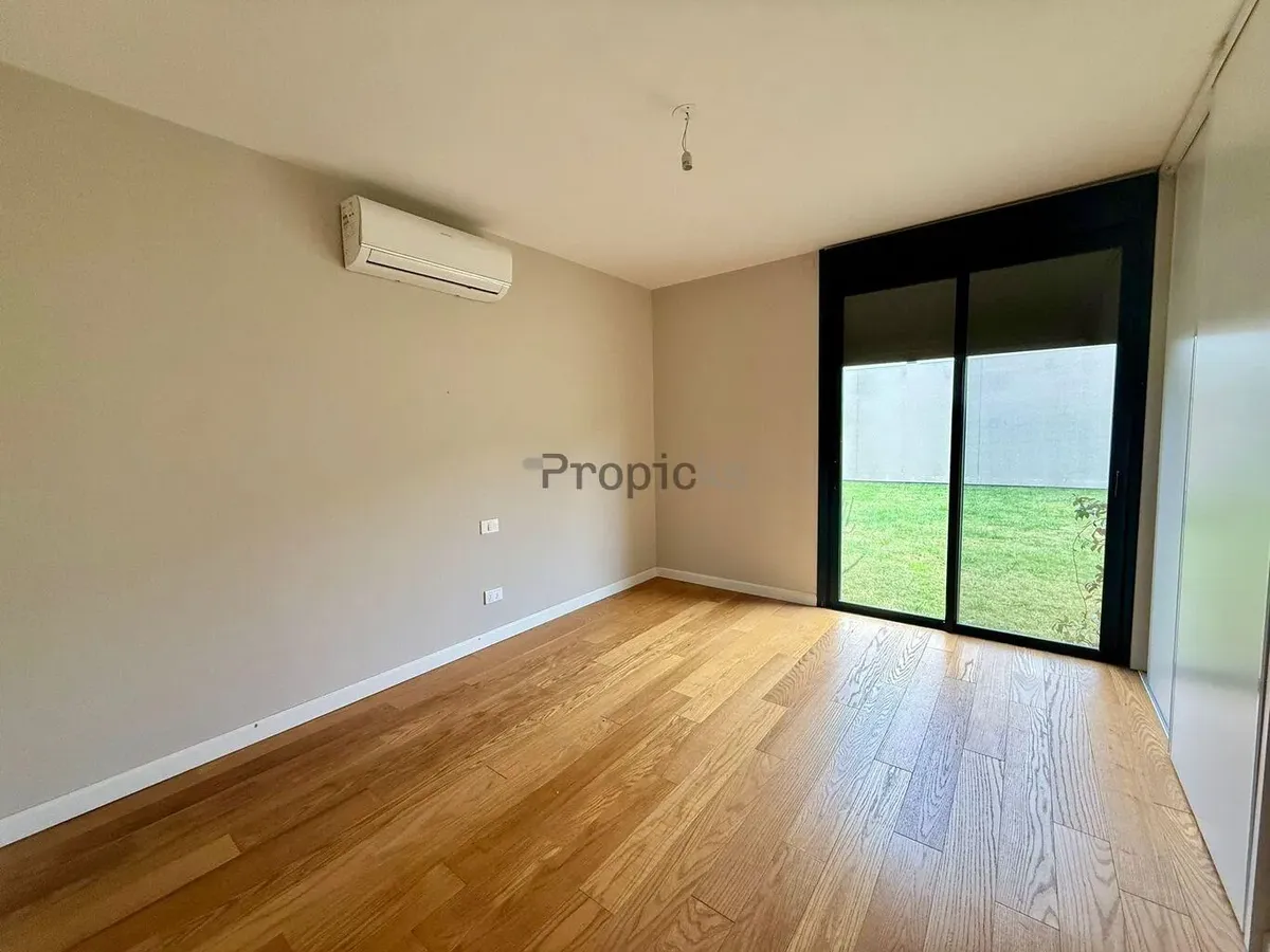 Alquiler De Casa 3 Dormitorios En Camino De Los Horneros · Foto 5