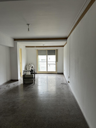 Departamento De 2 Habitaciones Amplio