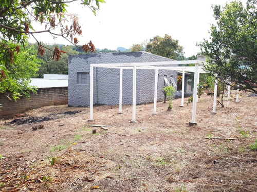 Casa Com 3 Dormitórios No Bairro Vale Verde, Cabreúva - Sp