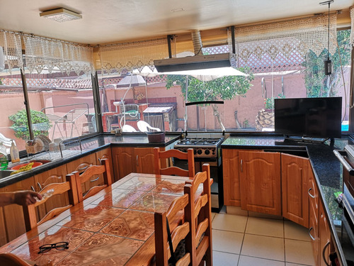 Hermosa Casa En Ñuñoa , Excelente Barrio