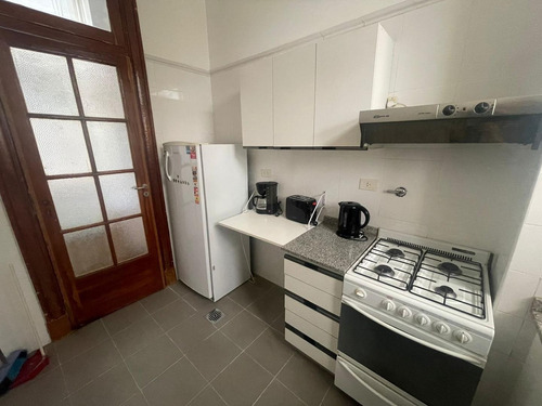 Imagen 4 de 11 de Departamento En El Casco Historico- Amoblado