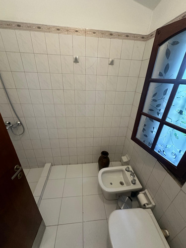 Casa Venta Arguello Amplia 3 Dormitorios Patio Enorme Pileta