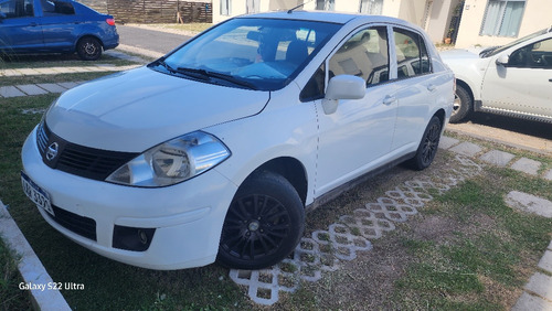 Nissan Tiida 1.8 Caja 6