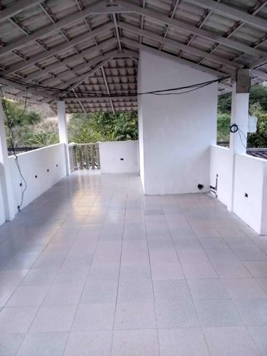 Casa En Venta Sector Kempis Guatire