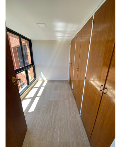 Venta. Apartamento (ph). Valle Arriba. Caracas. (mmv)