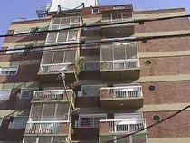 Comprar Alquilo En Caseros Departamento De 2 Ambientes  F: 4651