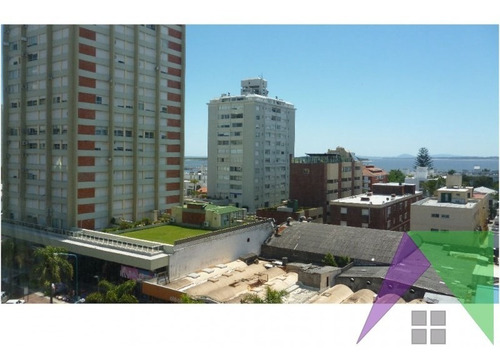 Edificio De Buena Contruccion En Peninsula Punta Del Este - Ref: 2559