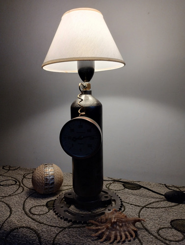 Lámpara Arte Metal Reciclado 220v