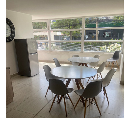 Vende Amplio Departamento En Fernando Lazcano, San Miguel,