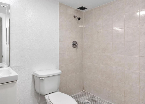 Departamento En Venta - 2 Dormitorios 2 Baños - 104mts2 - Lauderhill, Florida, Usa