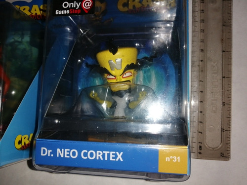 Figuras Totaku Crash Bandicoot Coco Dr Neo Cortex