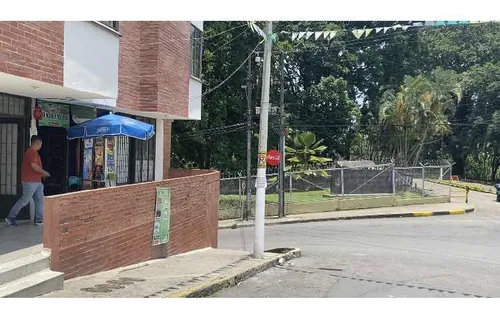 Se Vende O Se Permuta Local Comercial En Ibague