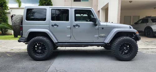 Jeep Wrangler 3.6 Unlimited Sahara 4x4 At