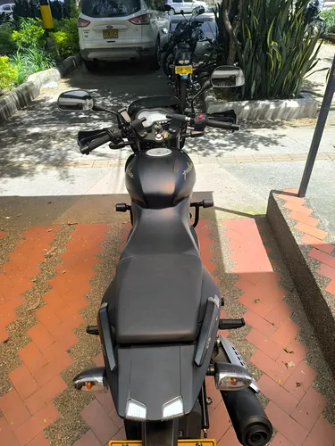Pulsar 180 Fi Negro Mate