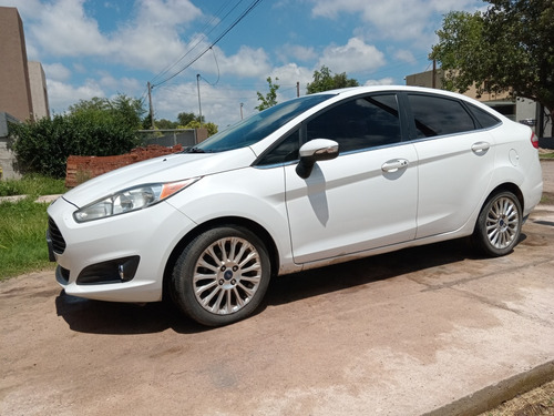 Ford Fiesta Kinetic 1.6 Sedan Titanium