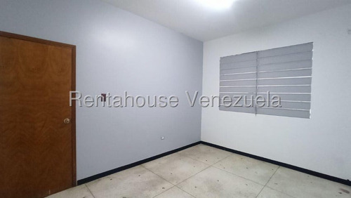 Jean Pavon Tiene Excelente Casa Local Comercial En Alquiler En El Este De Barquisimeto Lara 1 8 0 9 3