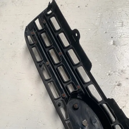 Parrilla Frontal Kia Sportage (Usado)