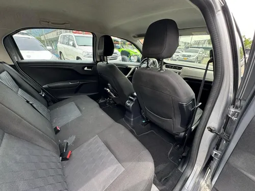 Citroën C-Elysée 1.6 Mt