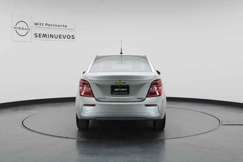 Imagen 4 de 24 de Chevrolet Sonic 2017 4p Premier L4/1.6 Aut
