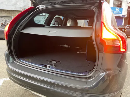 Volvo XC60 2.0 T5 Awd Summum