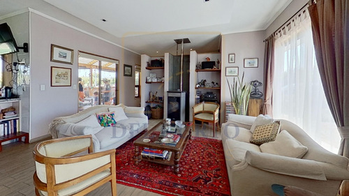 Fabulosa Casa En Condominio Aguas Claras