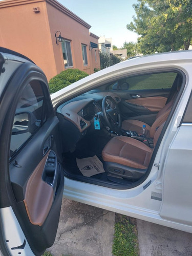 Chevrolet Cruze 1.4 Premier At Sedan