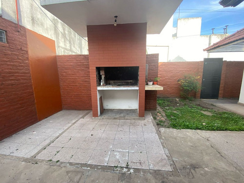 Casa Chalet En Alquiler