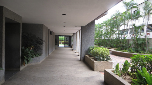 Imagen 18 de 19 de Se Vende Apto 145m2 3h+s/2.5b+s/2p Los Dos Caminos 5769