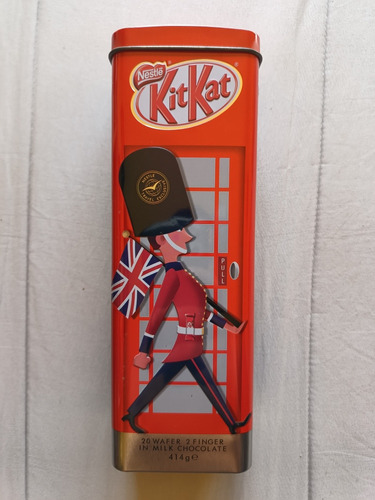 Lata Alcancía Kit Kat Londres