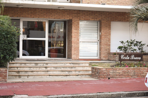 Imagen 9 de 14 de Apartamento En Lo Mejor De La Península: Gorlero Y El Emir
