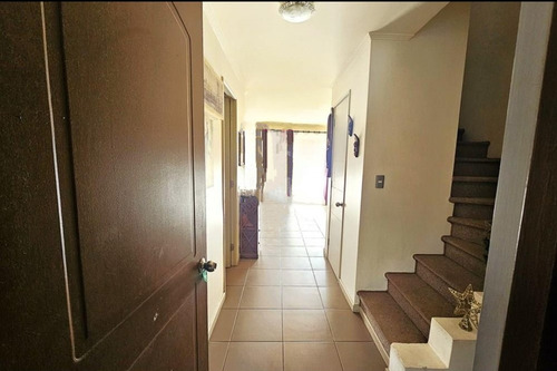 Oportunidad Por Viaje! Venta Casa, 105m2, 3d 3b
