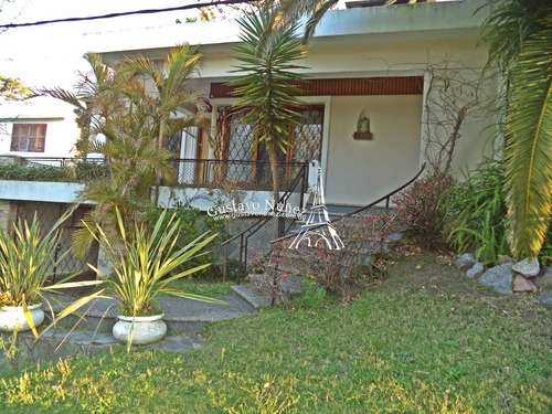 Propiedad En Barrio Country- Ref: 2413