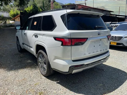 Toyota Sequoia 3.5 V6 Capstone