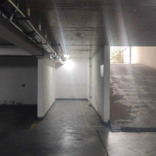 Excelente Ubicación Estacionamiento Sector San Pablo
