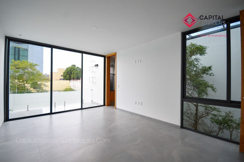 Imagen 9 de 29 de Moderna Residencia De Lujo En Venta Zona Plaza Del Sol