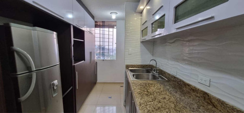 Alquiler De Apartamento En La Arboleda Av Ferrero Tamayo