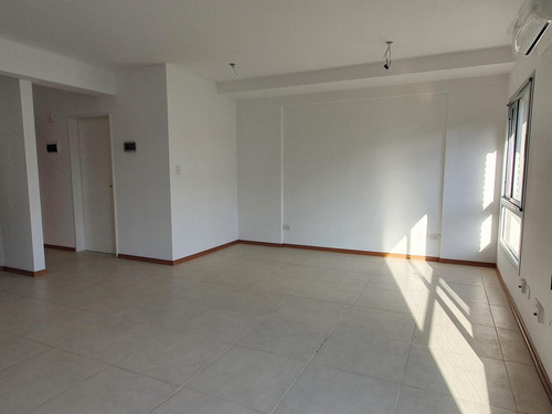 Imagen 8 de 25 de Loft En Duplex - Parrilla En Terraza Propia - J. De Roosevelt V. Urquiza