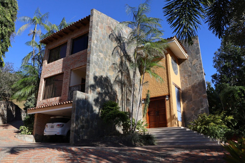 Casa En Urb Hato Royal  Av. Principal De Guataparo, Valencia    Lemc-578