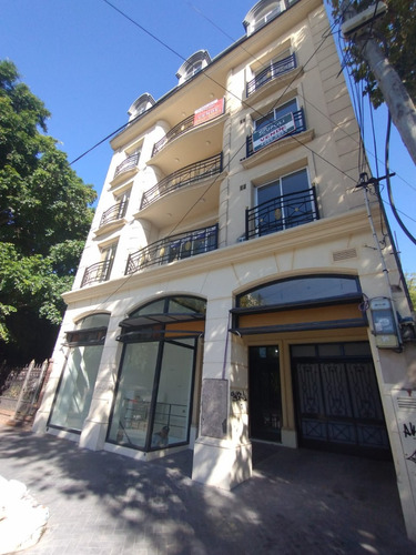 Departamento En Duplex A La Venta En Adrogue Con Cochera