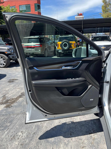 Cadillac XT5 3.7 Platinum At