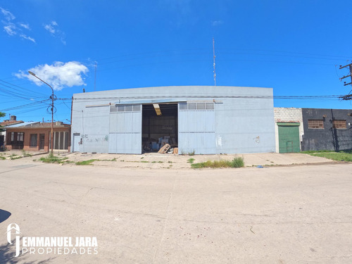 En Alquiler | Galpón De 300m2