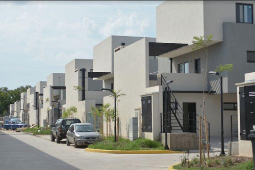 Imagen 1 de 12 de Departamento Planta Baja Con Jardin Y Parrilla- Altos Del Encuentro