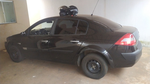 Renault Megane Sedan 2.0