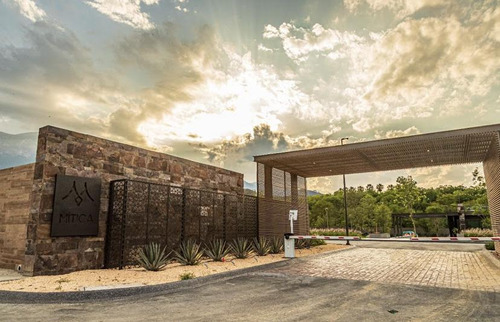Casa Inteligente De 3 Niveles En Venta En Mítica Residencial, Con Área De Juegos Y Terraza En Roof Garden, Para Aprovechar Las Increíbles Vistas A Las Montañas!! Bar En 1er Nivel Con Salida Al Jardín