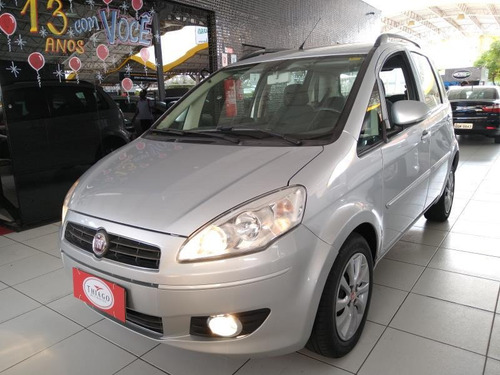 Imagem 1 de 11 de Fiat Idea 1.4 Mpi Attractive 8v Flex 4p Manual 2011/2012