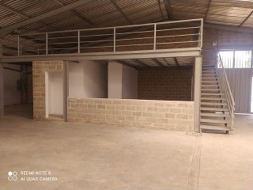 Imagen 4 de 7 de Galpon Para Venta Y/o Alquiler En Sabana Larga Pleno Centro De Cagua PLG-60