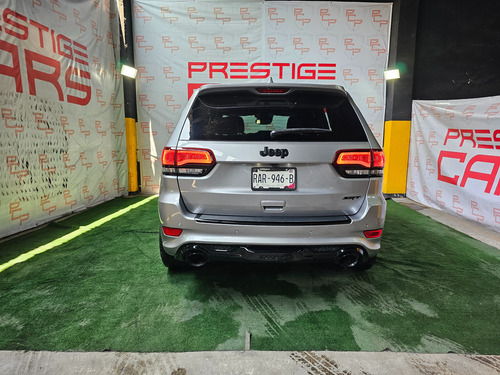 Jeep Grand Cherokee 6.4 Srt-8 At